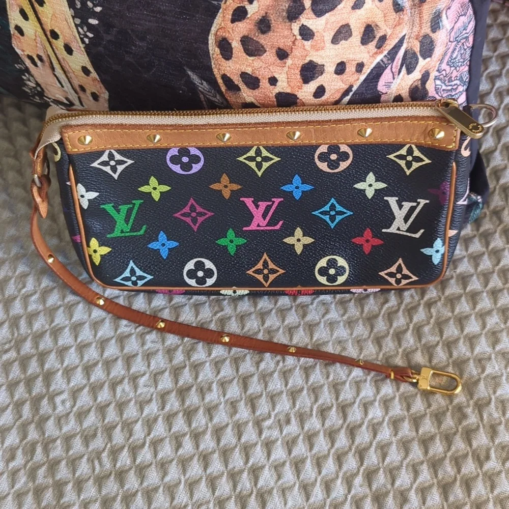 ⚡ FLASH SALE - Louis Vuitton Takashi Murakami Mulit Color Pochette - Picture 3 of 17